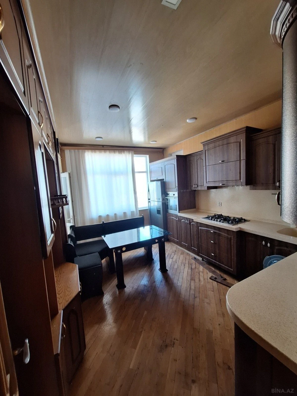 Kirayə verilir 3 otaqlı mənzil 120 m²