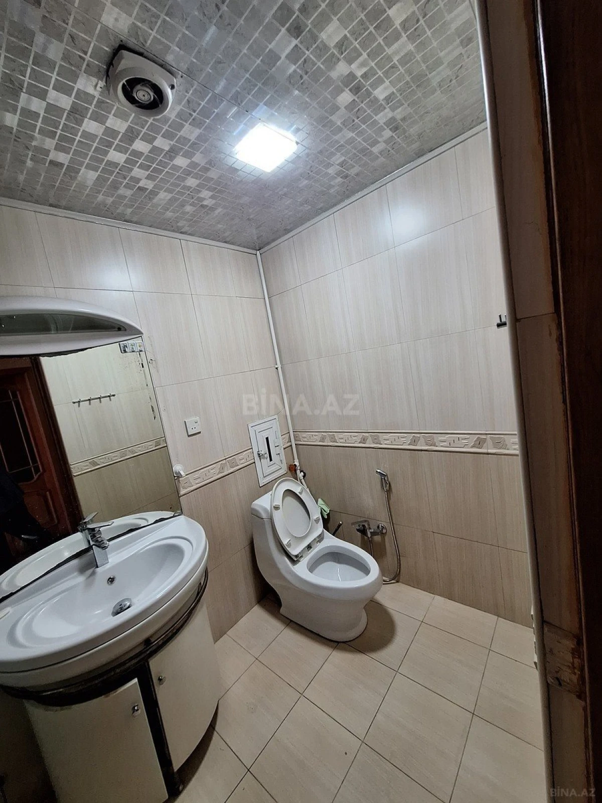 Kirayə verilir 3 otaqlı mənzil 120 m²