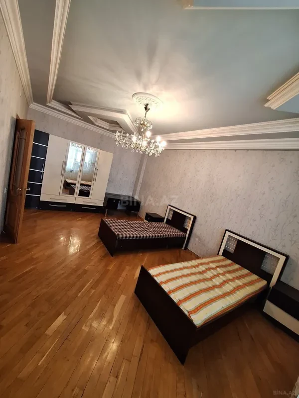 Kirayə verilir 3 otaqlı mənzil 120 m²