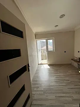Satılır 7 otaqlı həyət evi 195 m²