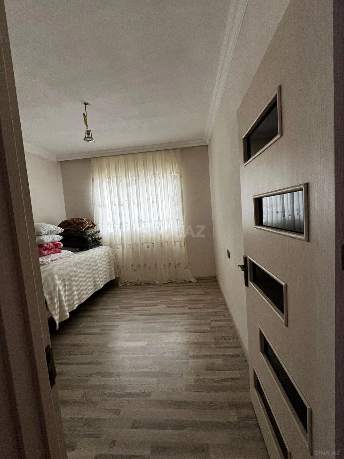 Satılır 7 otaqlı həyət evi 195 m²