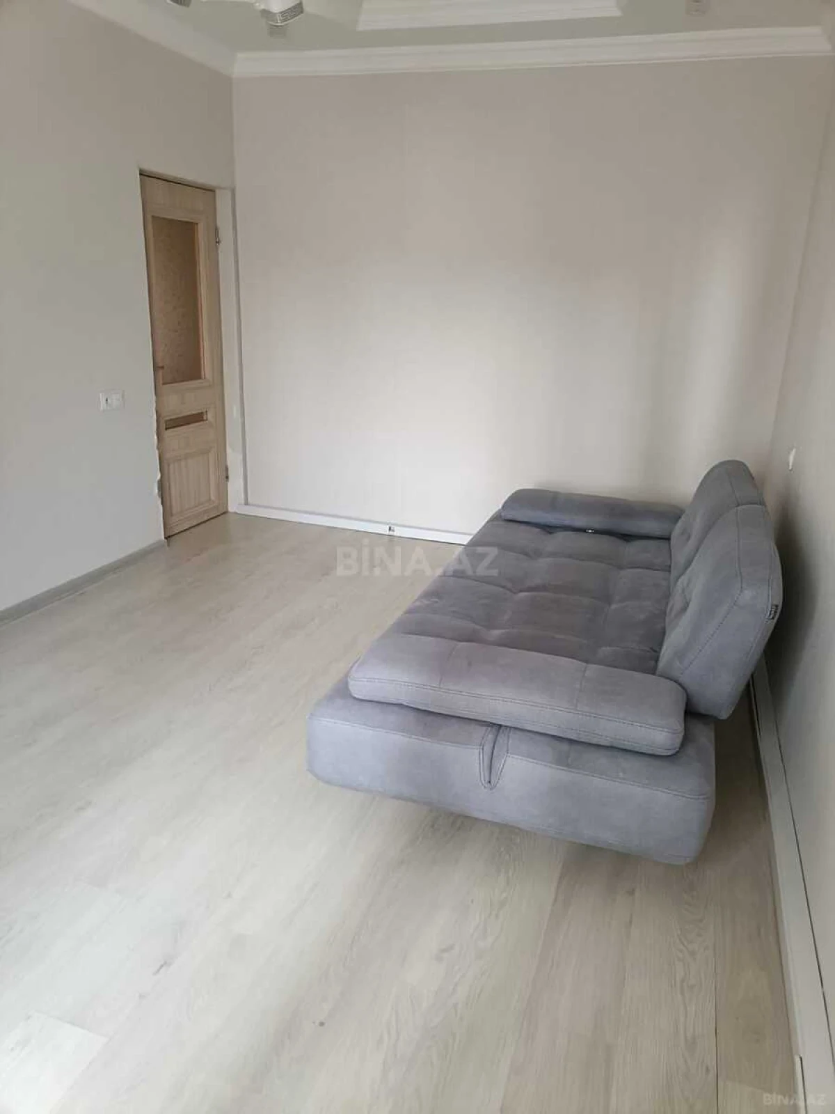 Satılır 2 otaqlı mənzil 68 m²