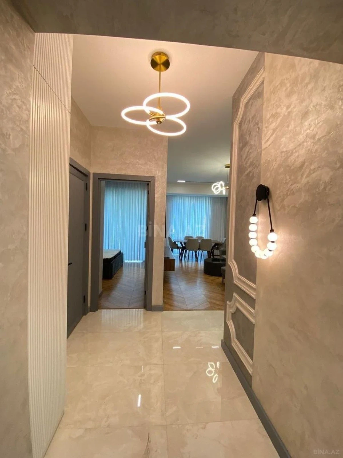 Kirayə verilir 2 otaqlı mənzil 65 m²