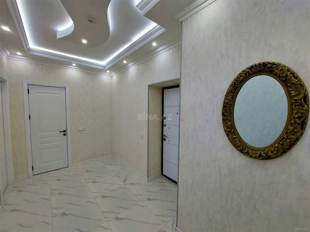 Kirayə verilir 2 otaqlı mənzil 102 m²