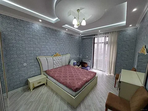 Kirayə verilir 2 otaqlı mənzil 102 m²