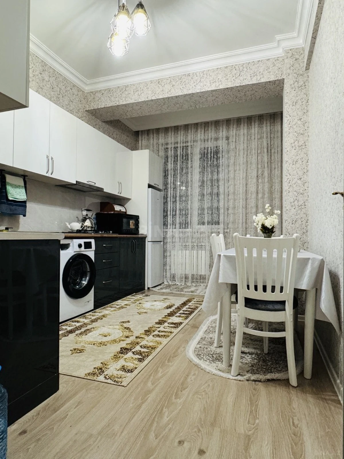 Kirayə verilir 2 otaqlı mənzil 74 m²