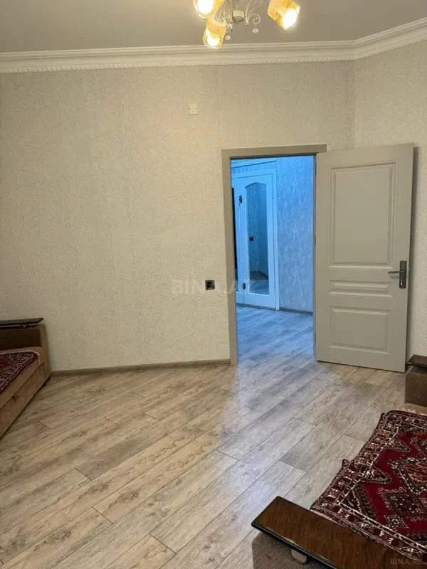 Kirayə verilir 3 otaqlı mənzil 124 m²