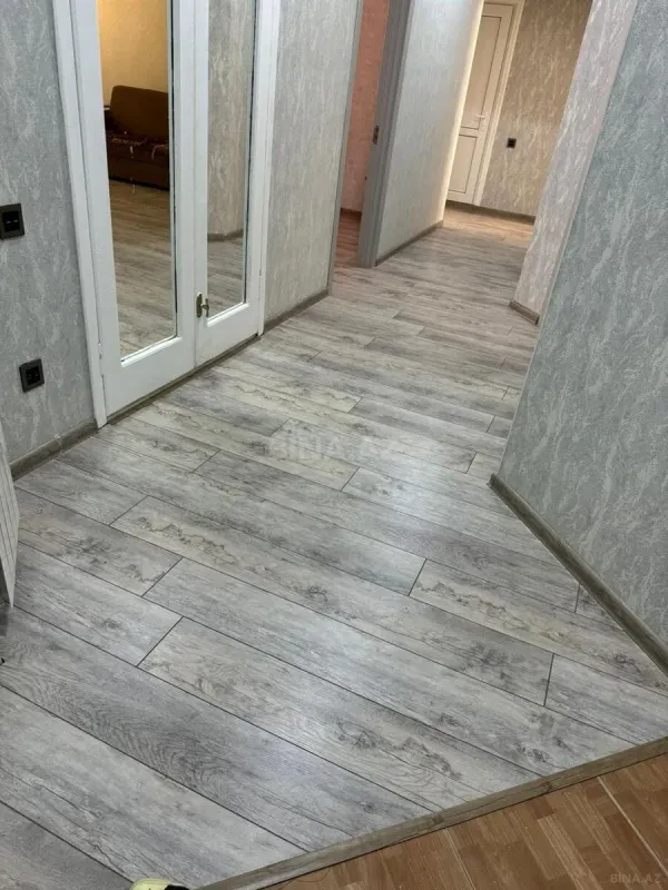 Kirayə verilir 3 otaqlı mənzil 124 m²