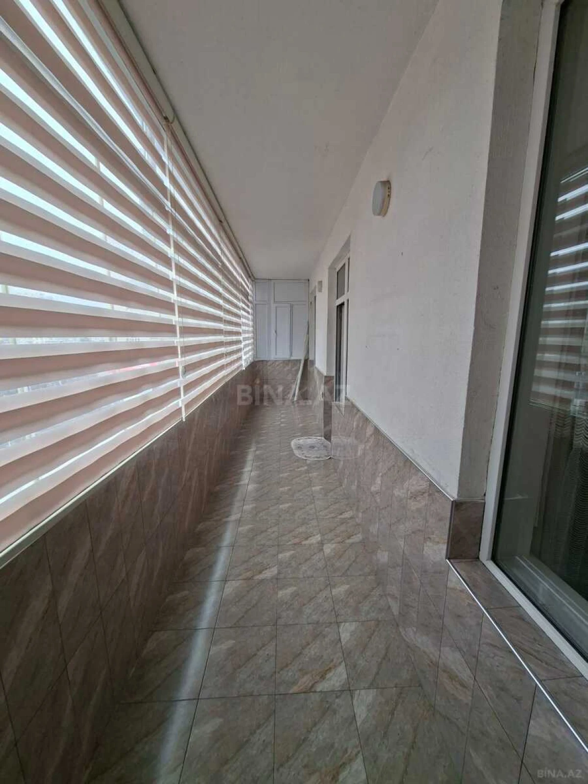Kirayə verilir 3 otaqlı mənzil 135 m²