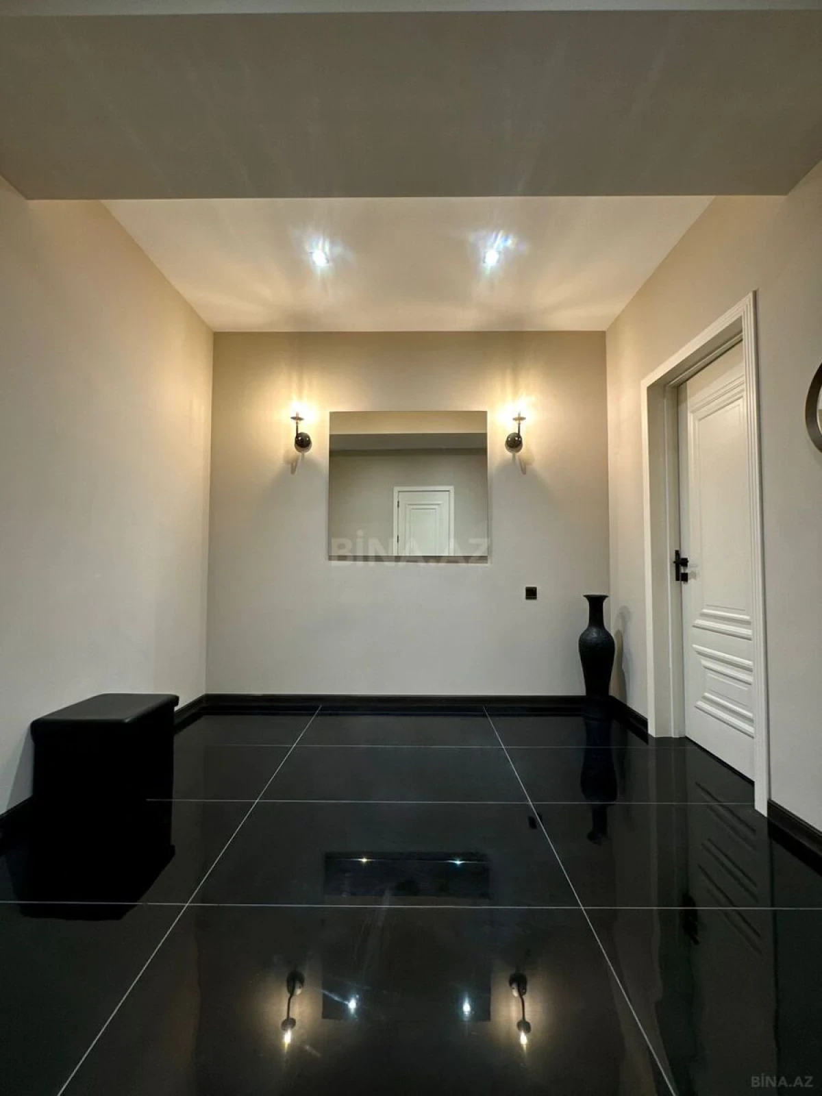 Kirayə verilir 2 otaqlı mənzil 100 m²
