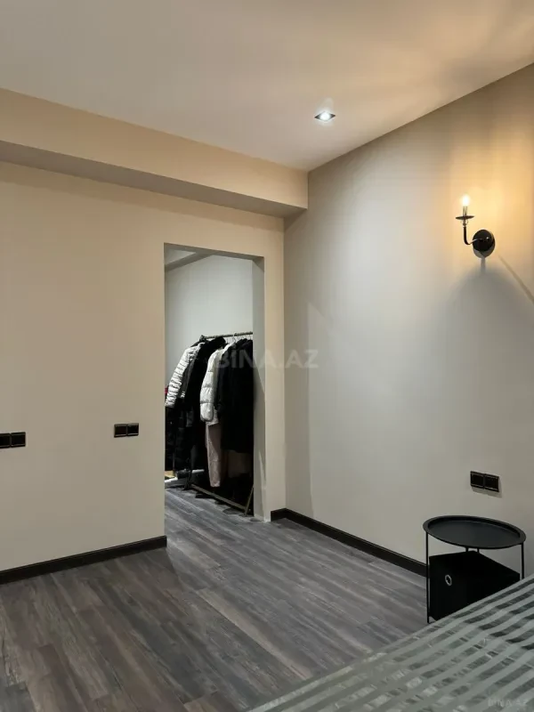 Kirayə verilir 2 otaqlı mənzil 100 m²