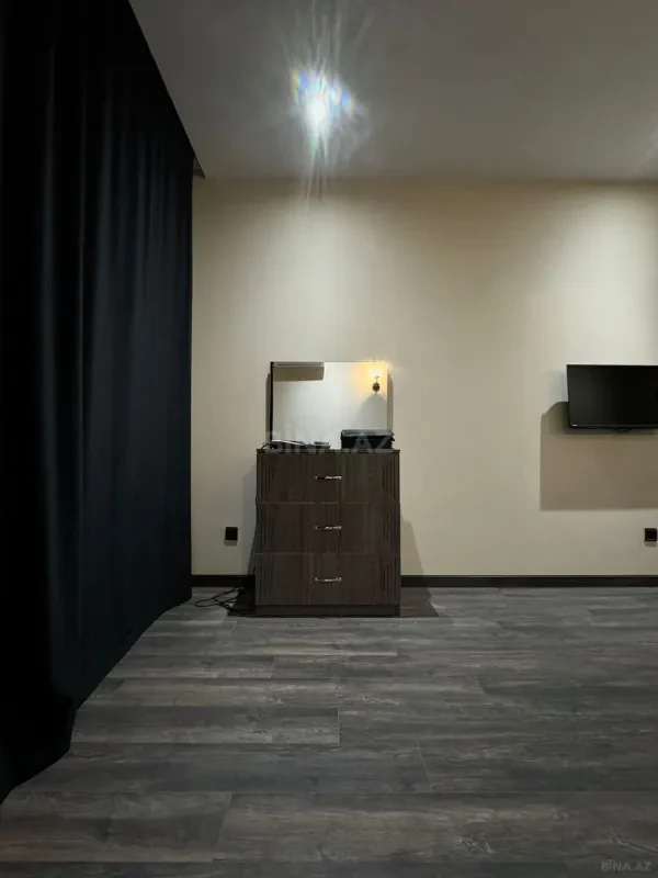Kirayə verilir 2 otaqlı mənzil 100 m²