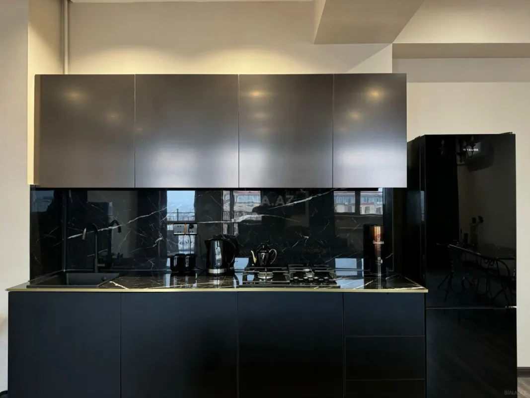 Kirayə verilir 2 otaqlı mənzil 100 m²