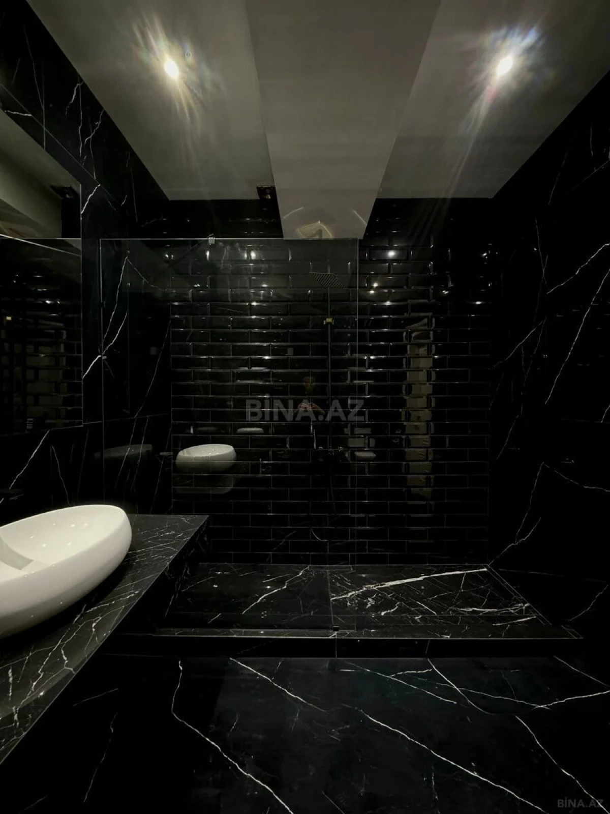 Kirayə verilir 2 otaqlı mənzil 100 m²