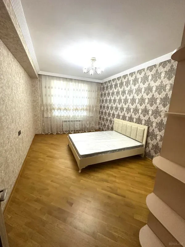 Kirayə verilir 3 otaqlı mənzil 98 m²