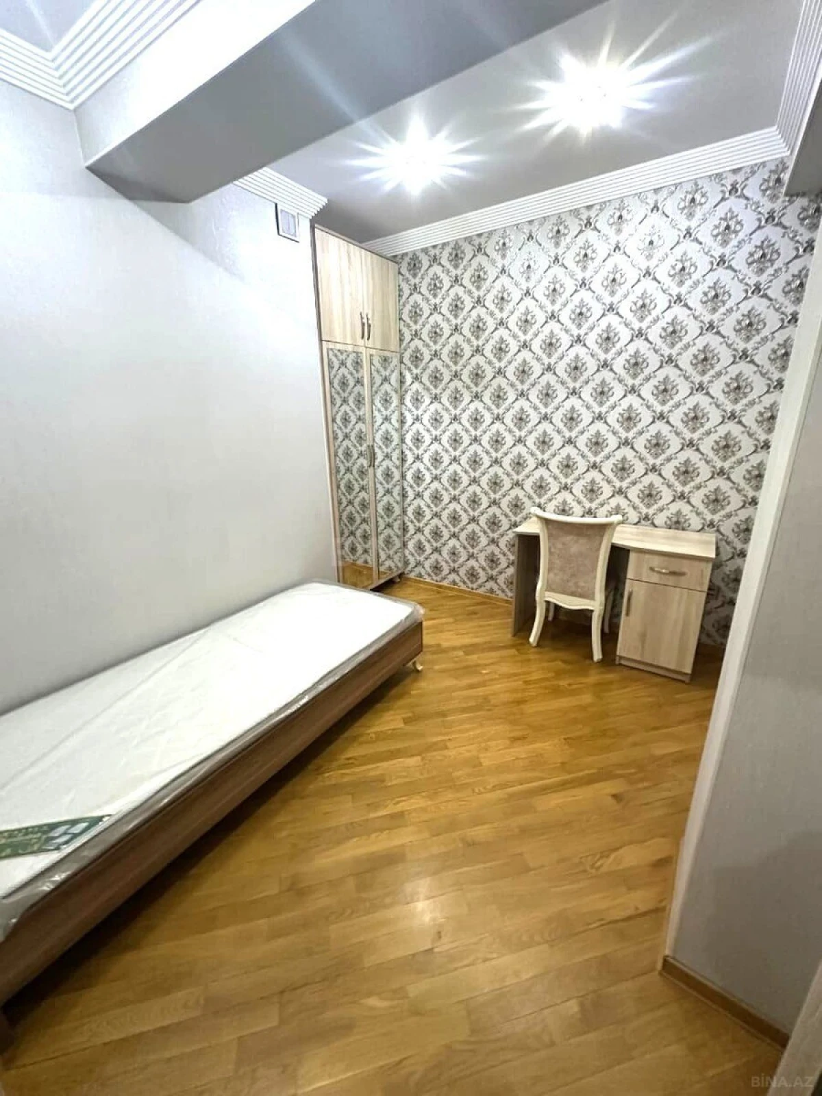 Kirayə verilir 3 otaqlı mənzil 98 m²