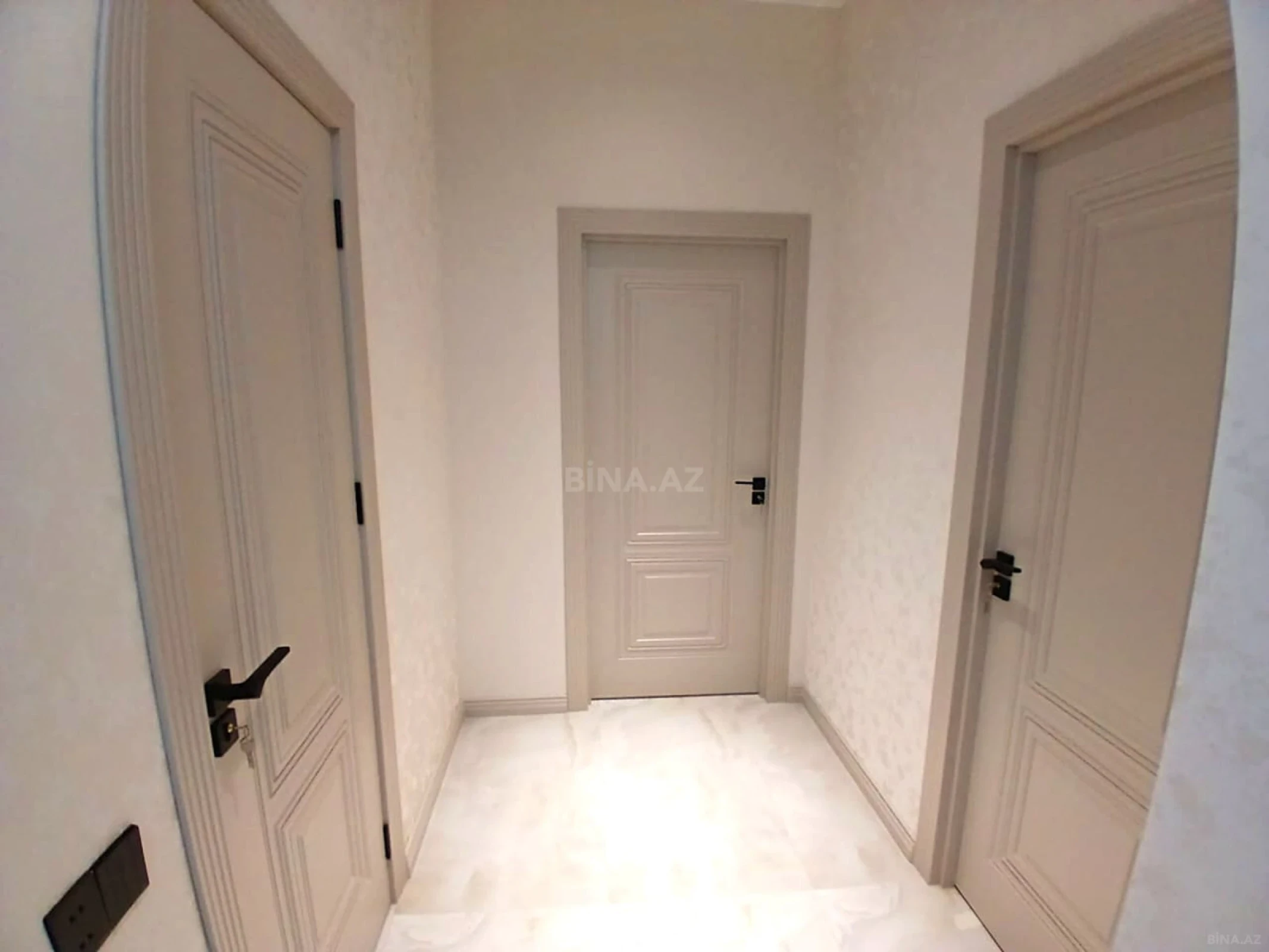 Satılır 2 otaqlı mənzil 62.5 m²