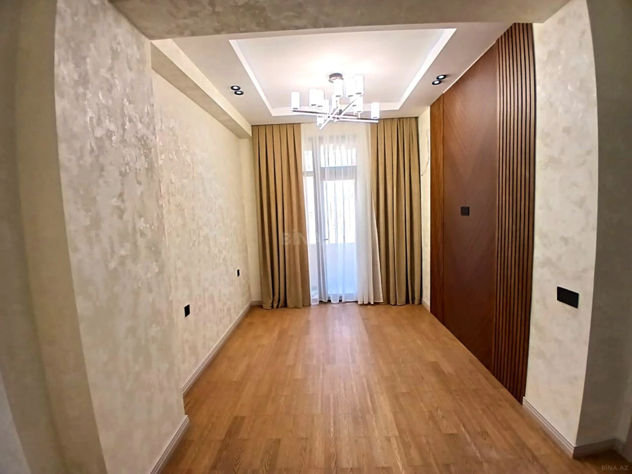 Satılır 2 otaqlı mənzil 62.5 m²