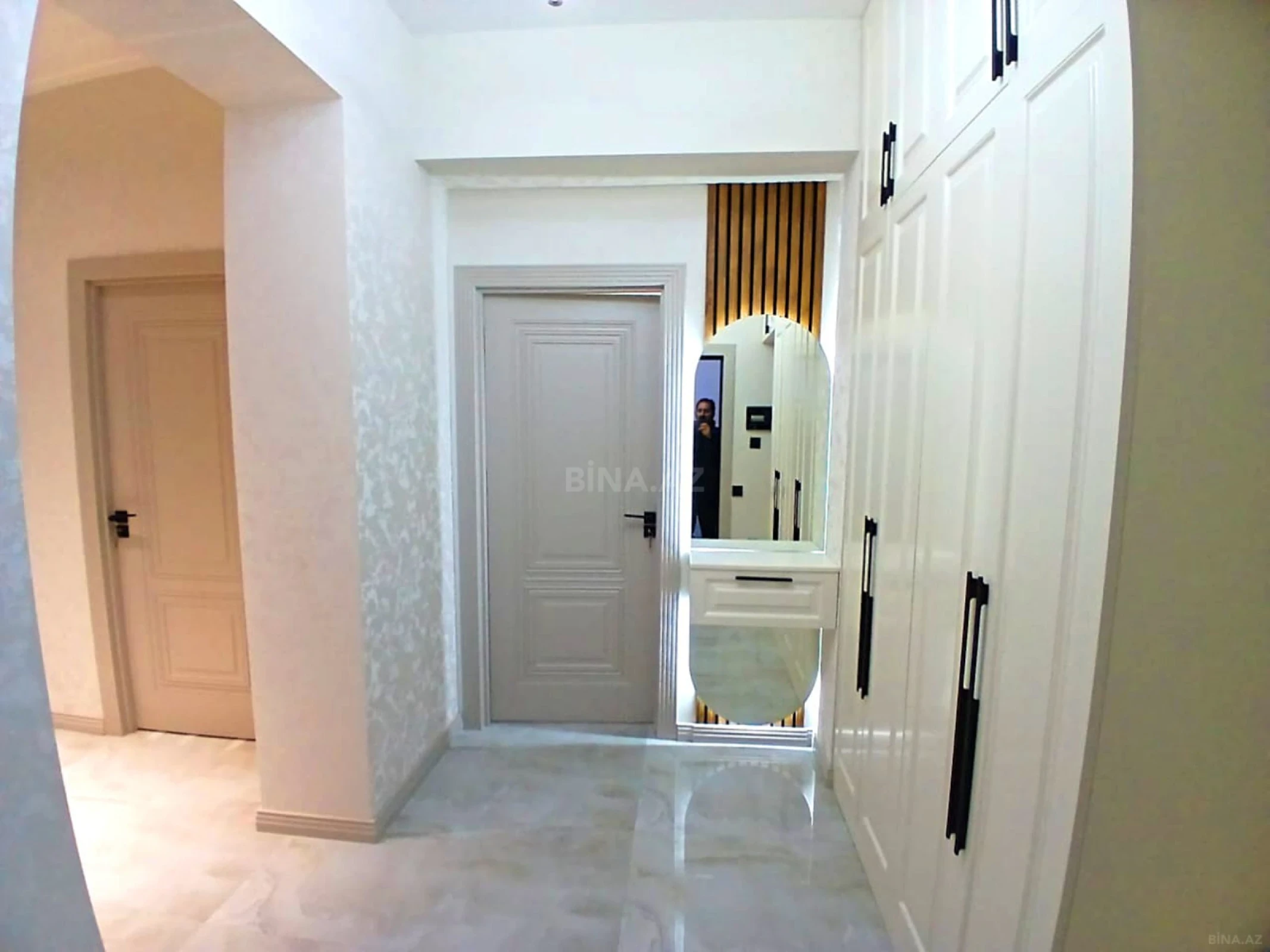 Satılır 2 otaqlı mənzil 62.5 m²