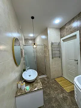 Satılır 2 otaqlı mənzil 100 m²