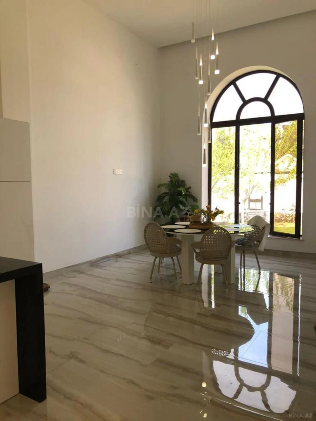 Kirayə verilir 4 otaqlı həyət evi 220 m²