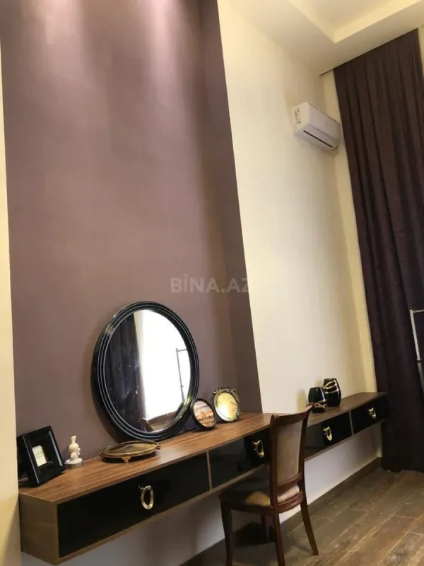 Kirayə verilir 4 otaqlı həyət evi 220 m²