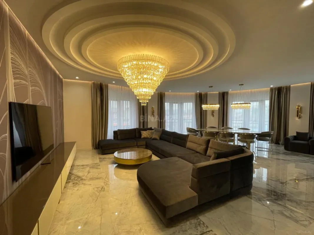 Satılır 5 otaqlı mənzil 220 m²