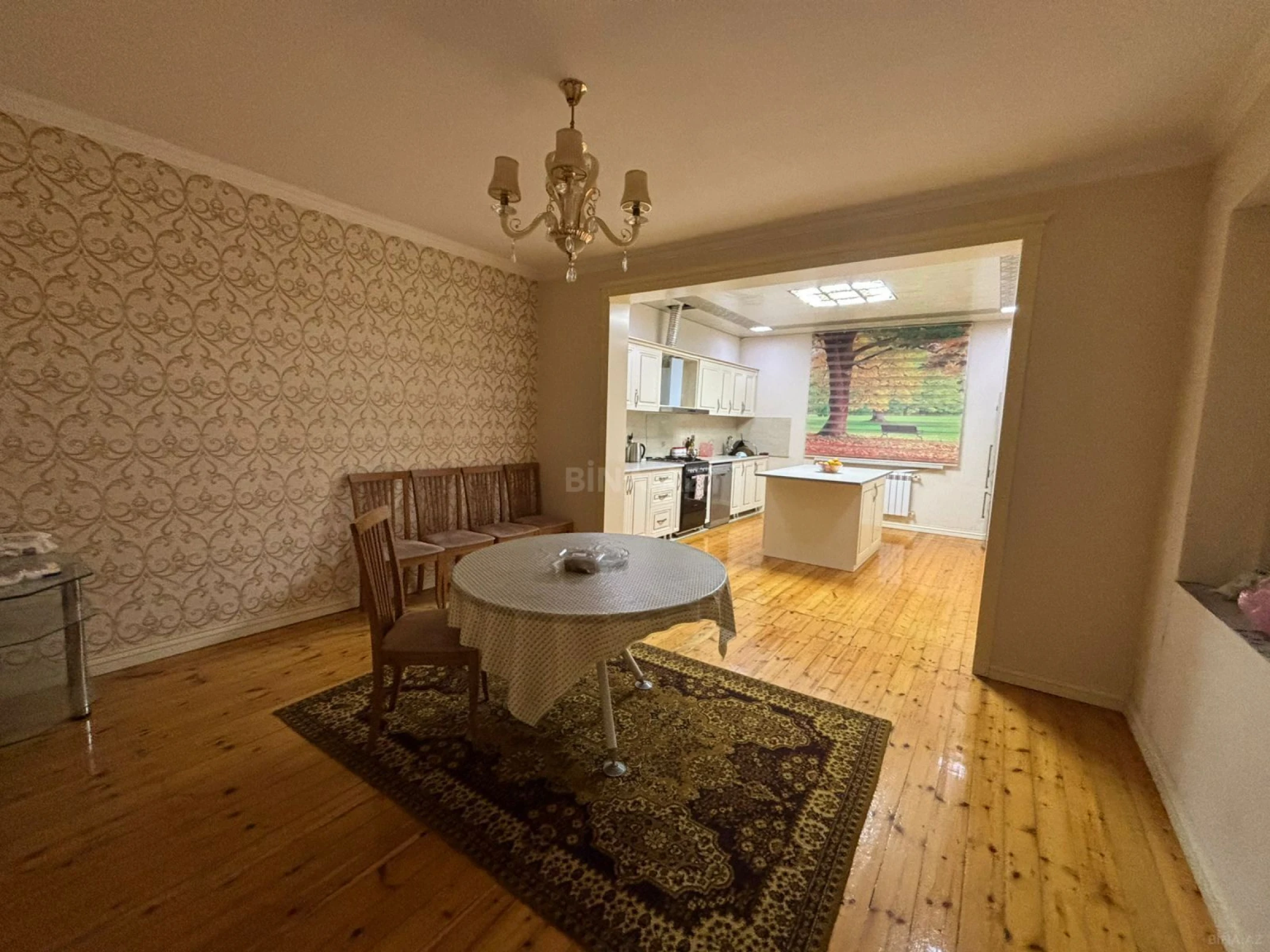 Satılır 7 otaqlı həyət evi 310 m²