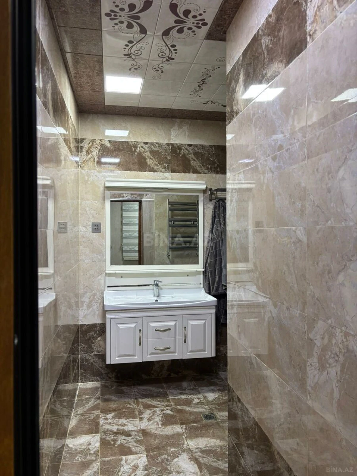 Satılır 7 otaqlı həyət evi 310 m²