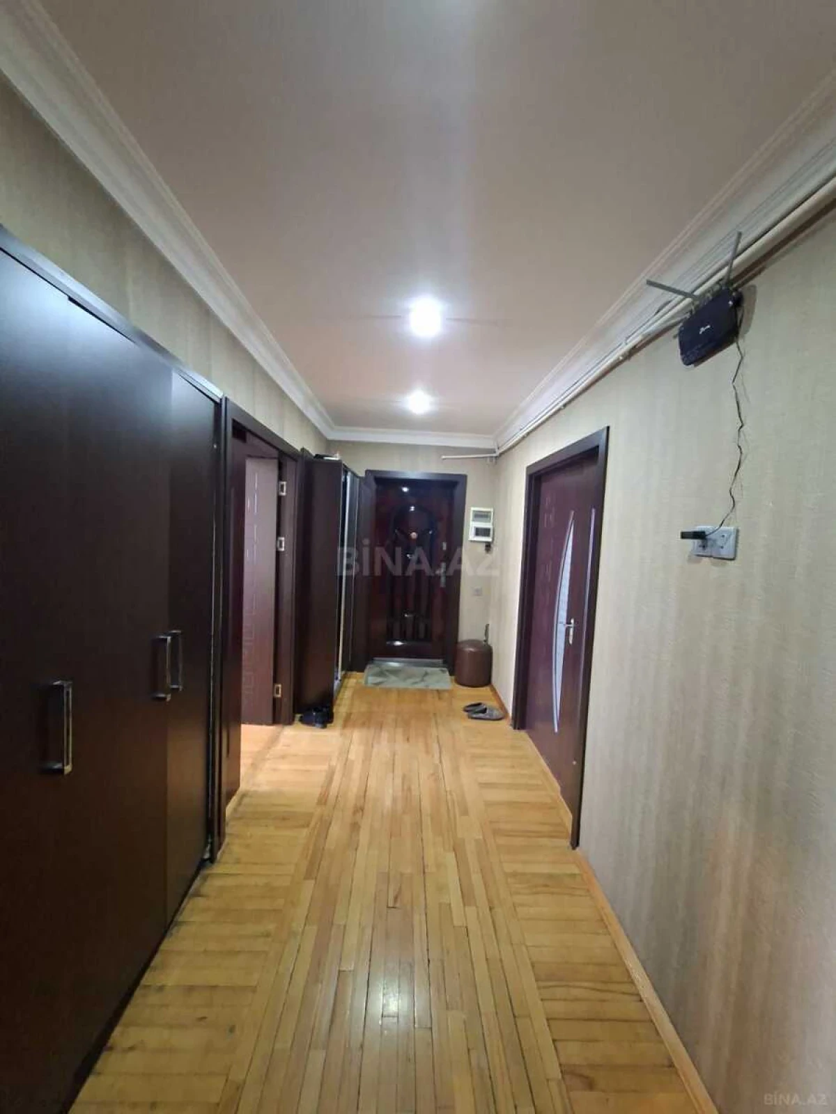 Satılır 4 otaqlı mənzil 120 m²