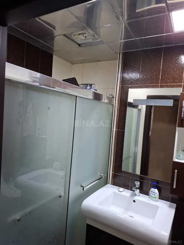 Satılır 4 otaqlı mənzil 120 m²