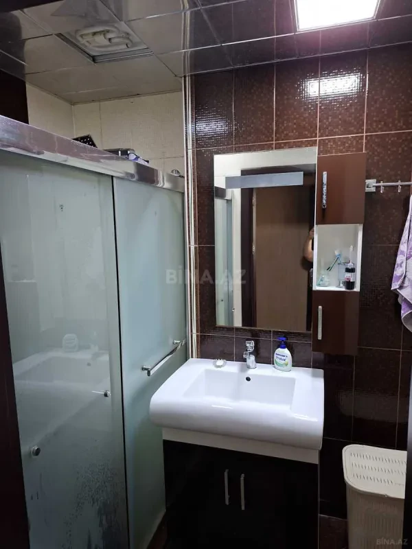 Satılır 4 otaqlı mənzil 120 m²