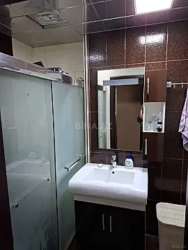 Satılır 4 otaqlı mənzil 120 m²