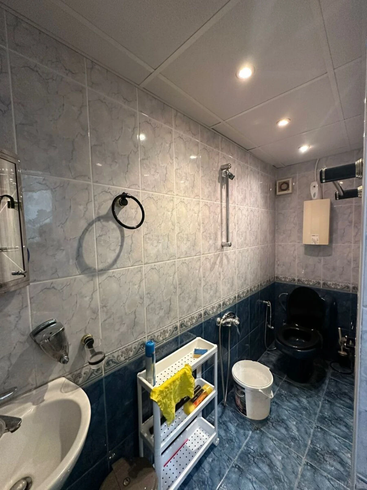 Kirayə verilir 3 otaqlı ofis 100 m²