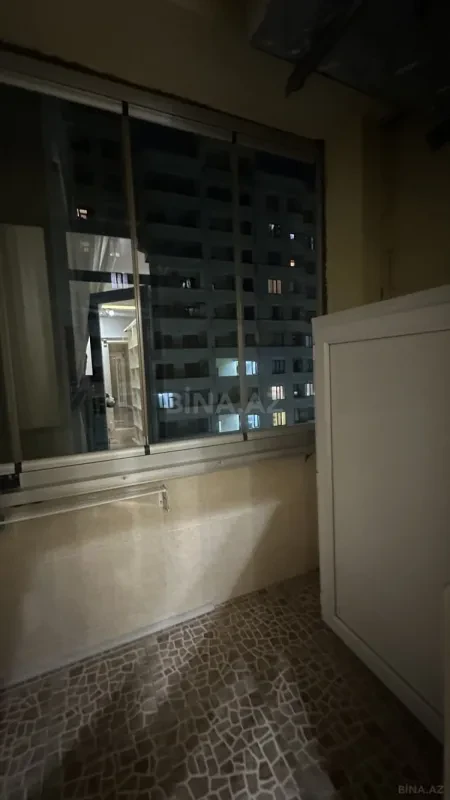 Kirayə verilir 3 otaqlı mənzil 135 m²