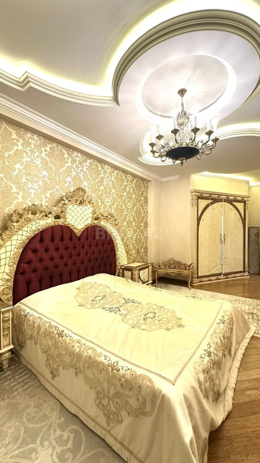 Kirayə verilir 3 otaqlı mənzil 135 m²