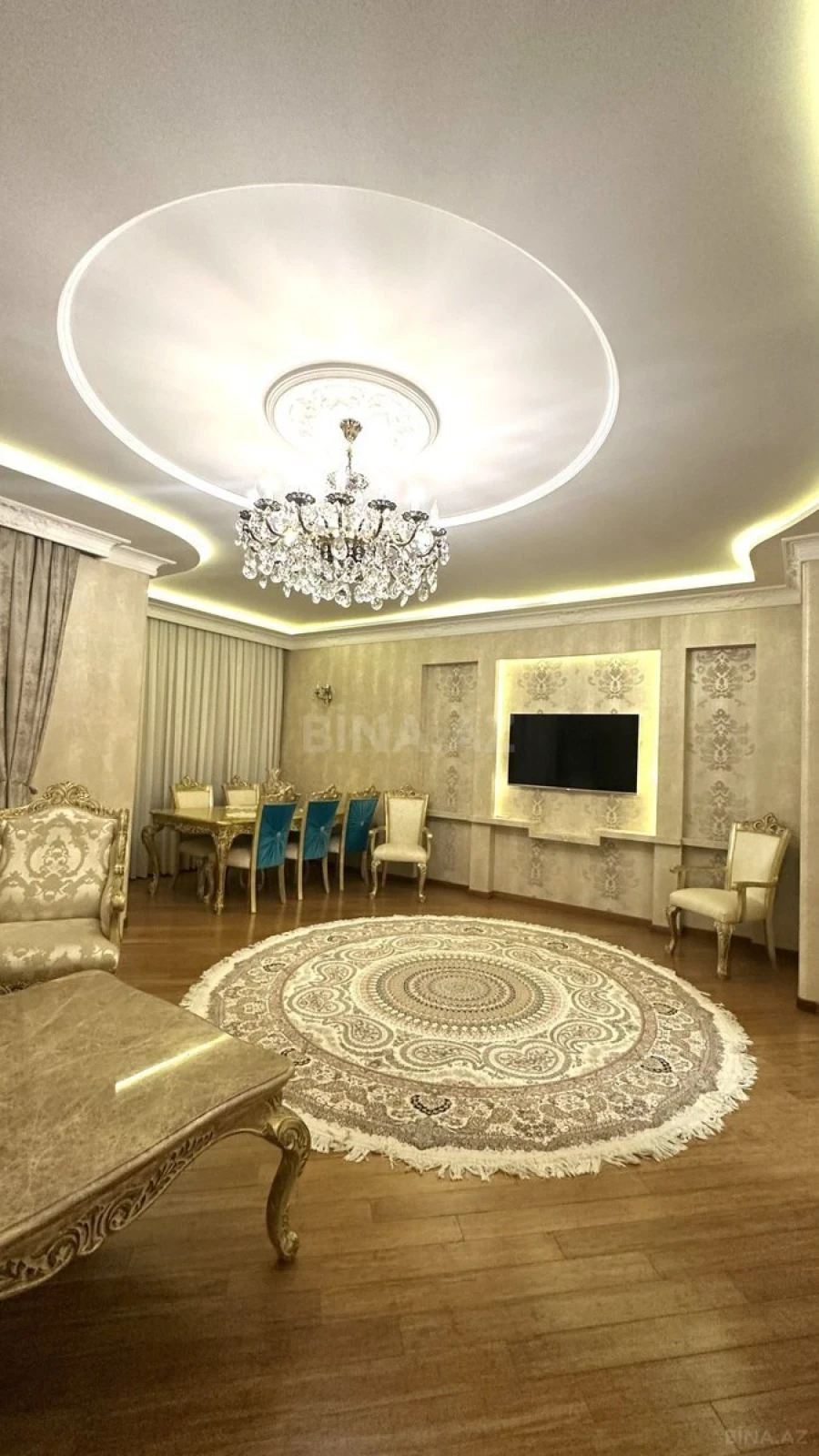 Kirayə verilir 3 otaqlı mənzil 135 m²