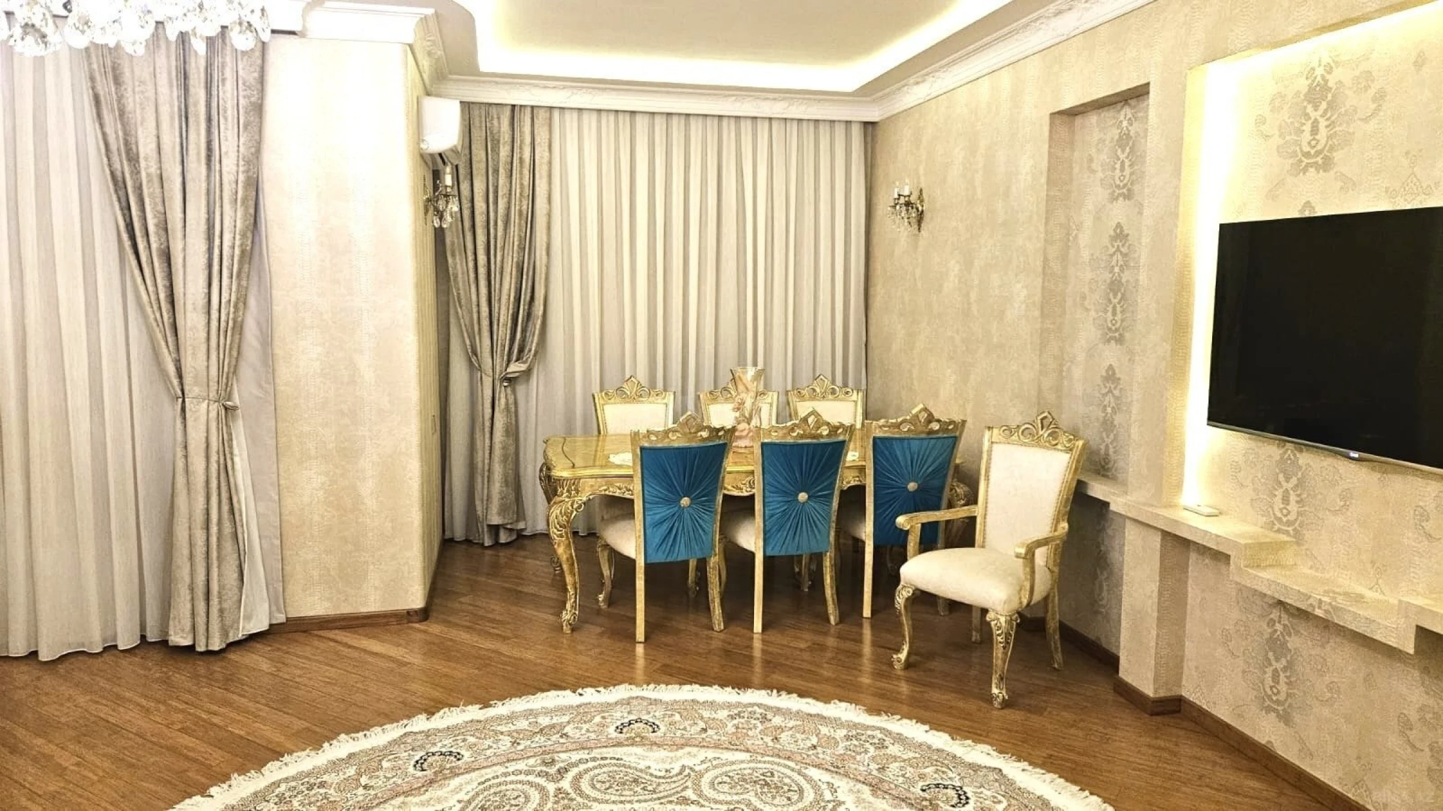 Kirayə verilir 3 otaqlı mənzil 135 m²