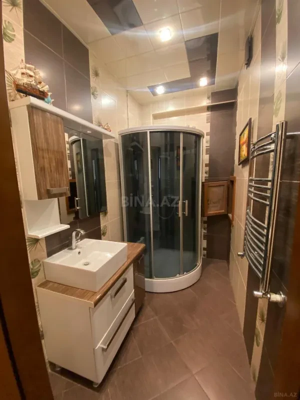 Kirayə verilir 3 otaqlı mənzil 135 m²
