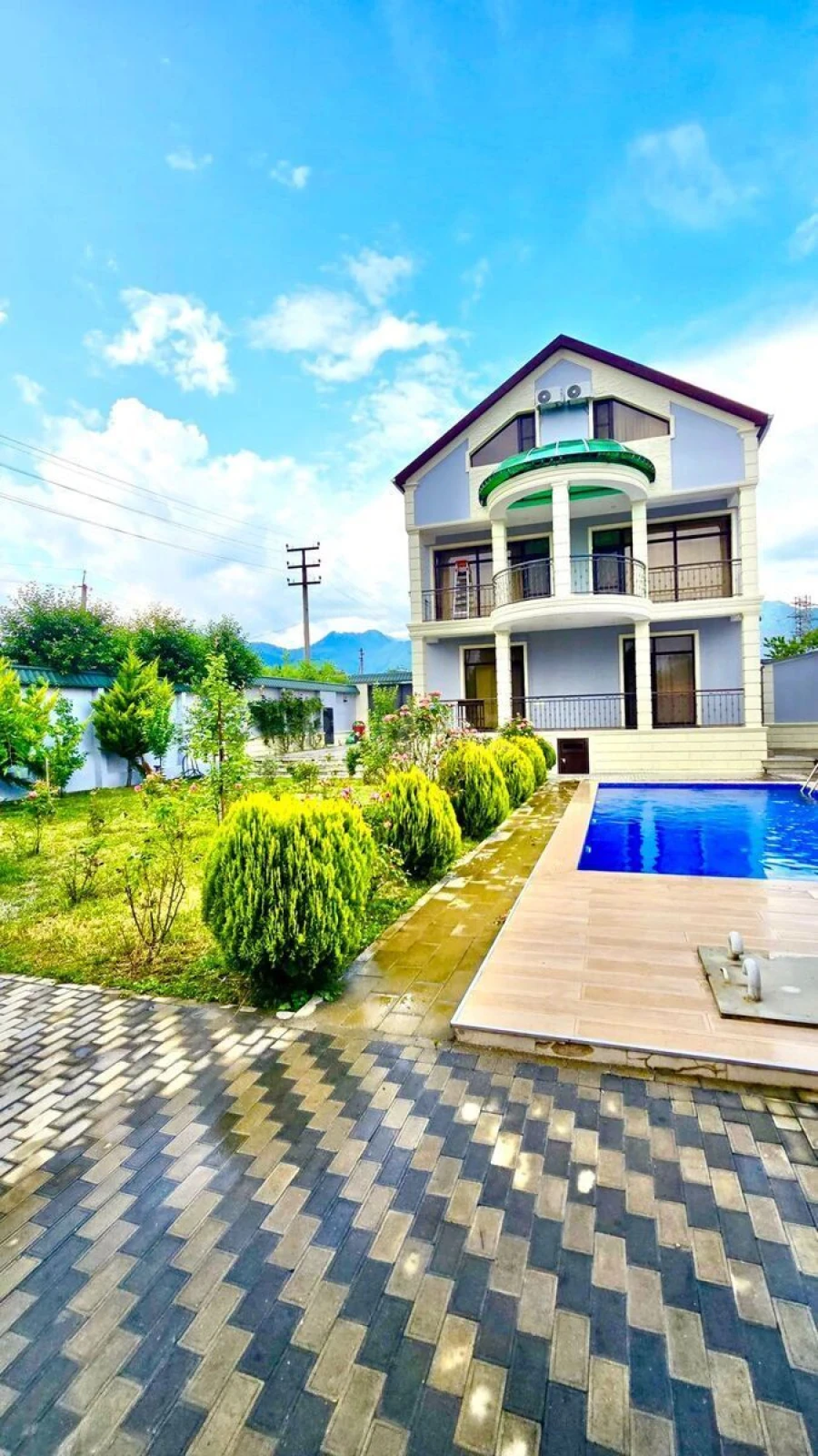 Satılır 6 otaqlı həyət evi 200 m²