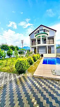 Satılır 6 otaqlı həyət evi 200 m² — Qəbələ 6 otaq 200.00 m²