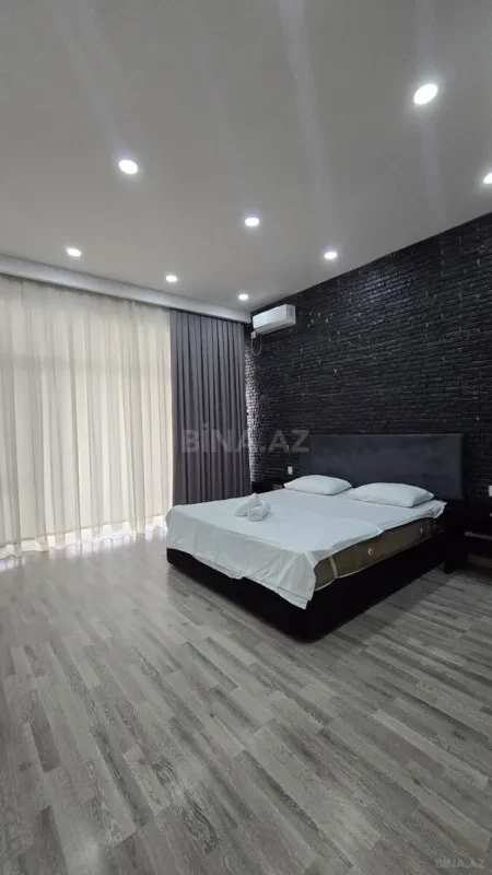 Satılır 6 otaqlı həyət evi 200 m²