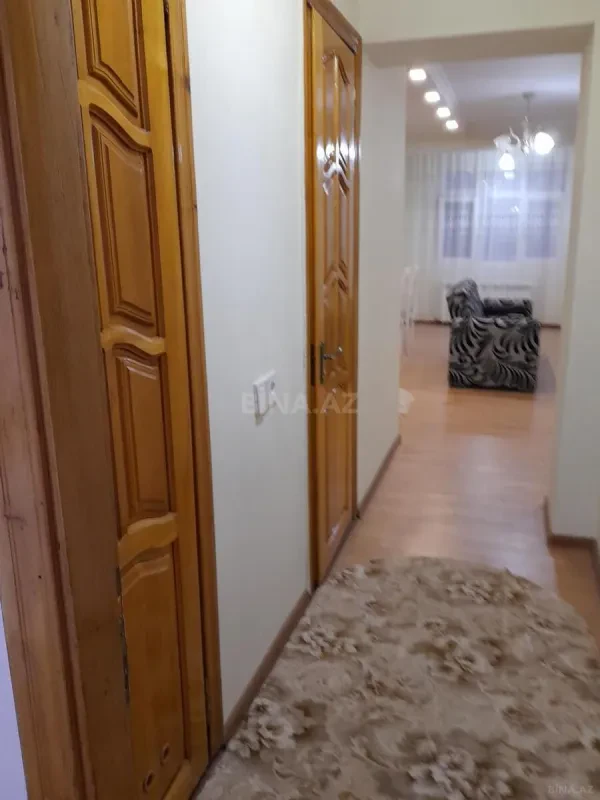 Kirayə verilir 2 otaqlı mənzil 55 m²