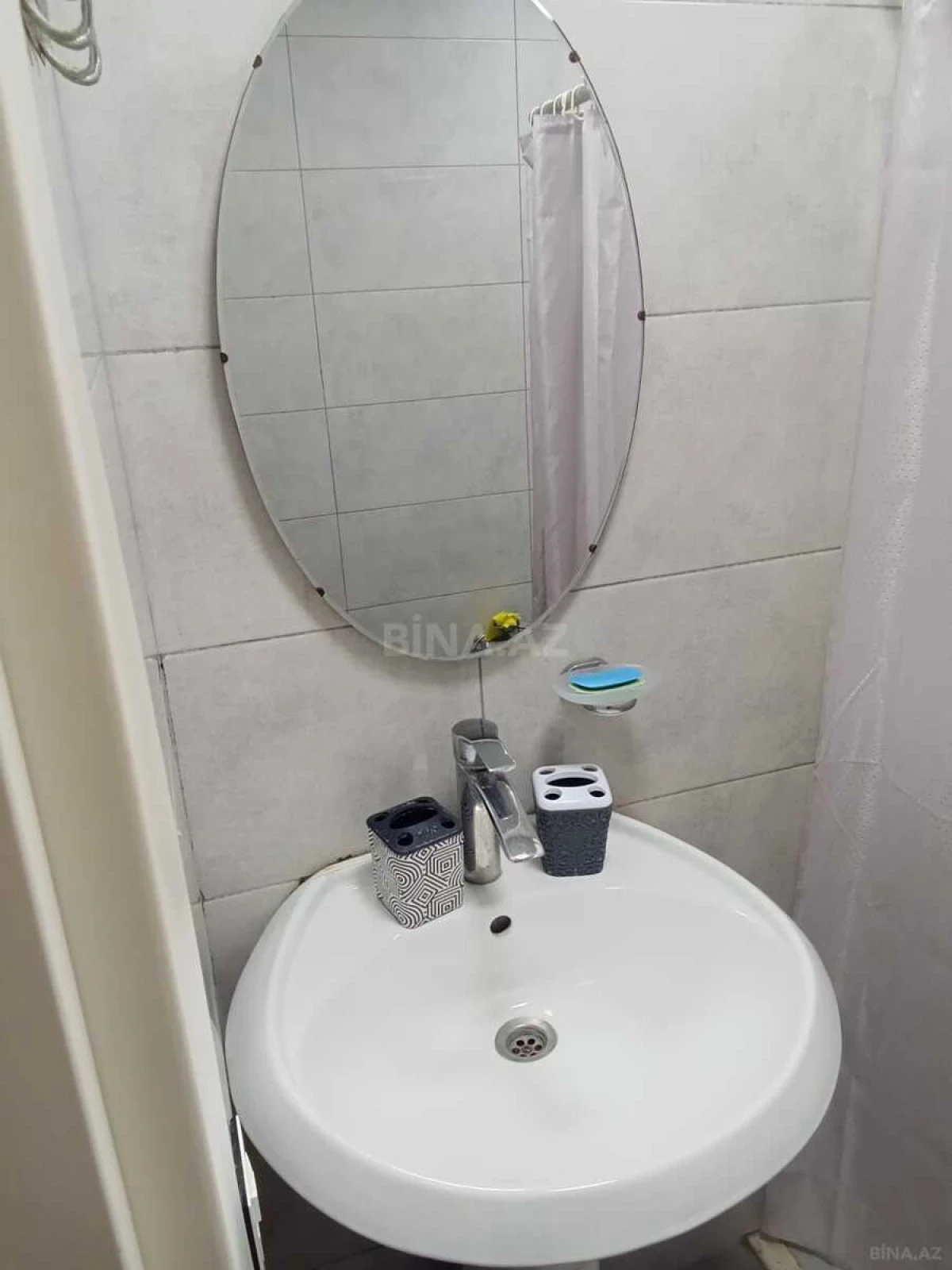 Kirayə verilir 2 otaqlı mənzil 65 m²