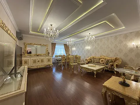 Satılır 3 otaqlı mənzil 170 m² — Bakı 3 otaq 170.00 m²