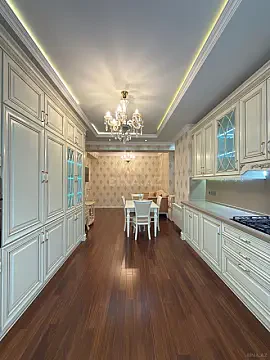 Satılır 3 otaqlı mənzil 170 m²