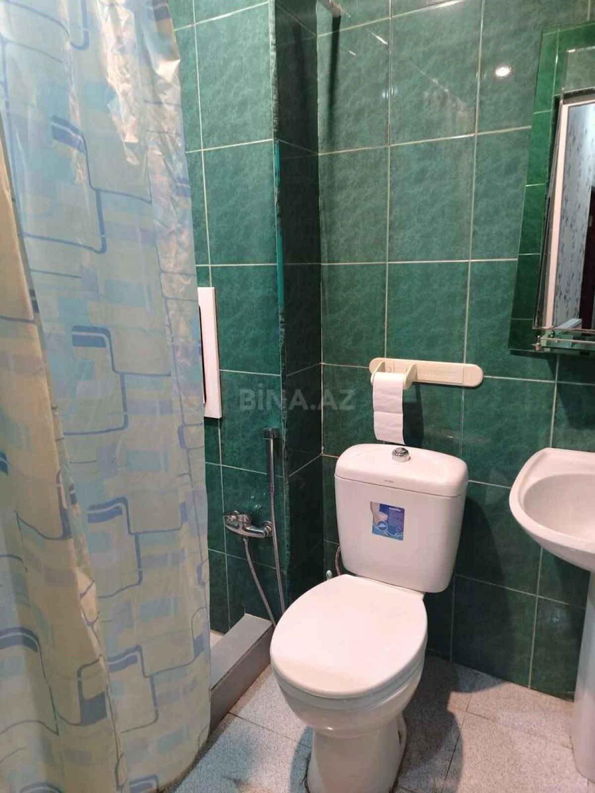 Kirayə verilir 1 otaqlı mənzil 60 m²