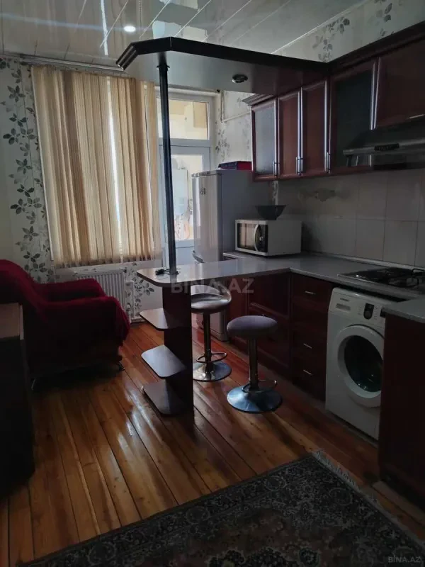 Kirayə verilir 1 otaqlı mənzil 60 m²