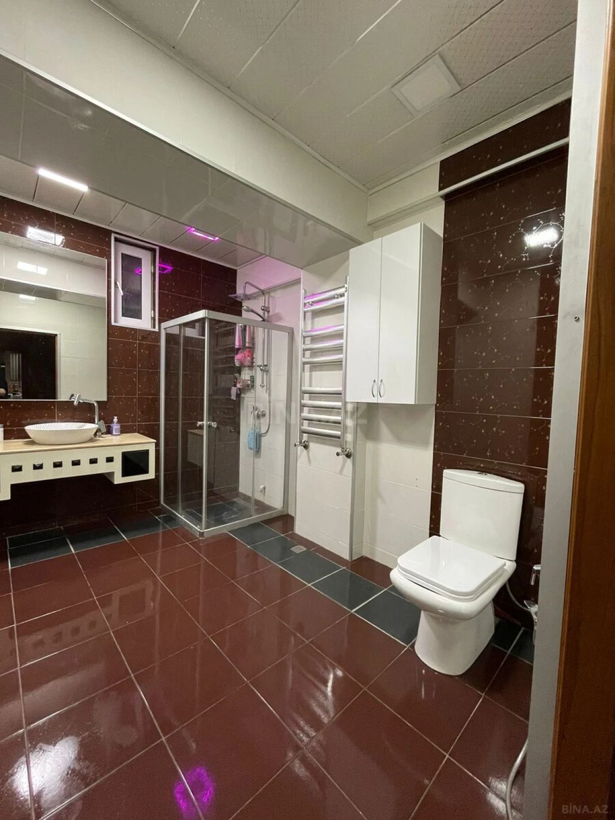 Satılır 4 otaqlı mənzil 123 m²