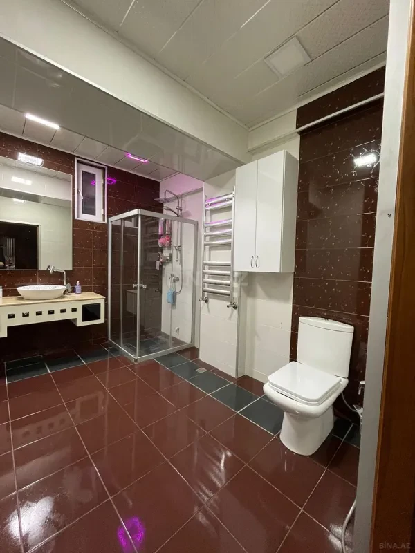 Satılır 4 otaqlı mənzil 123 m²